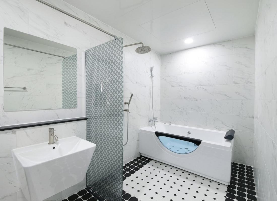 Wj Hotel Pool House Wonju Eksteriør bilde